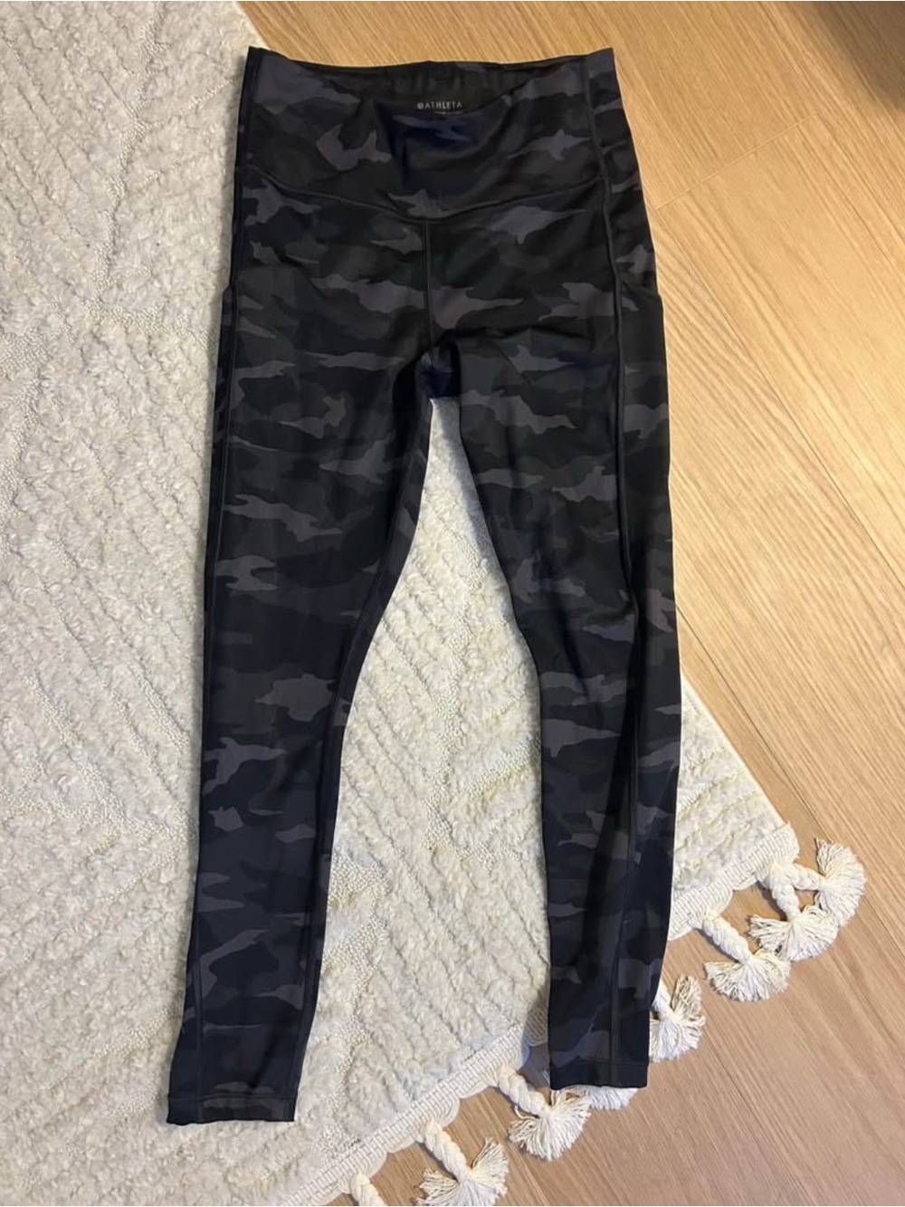 Athleta Women’s Black Camo High-Rise Leggings